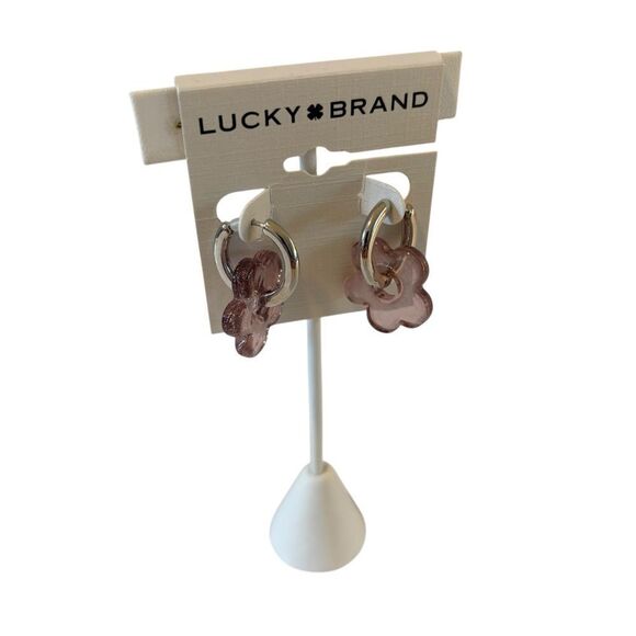 Lavender Daisy Charm Hoops. So pretty! - Picture 2 of 6